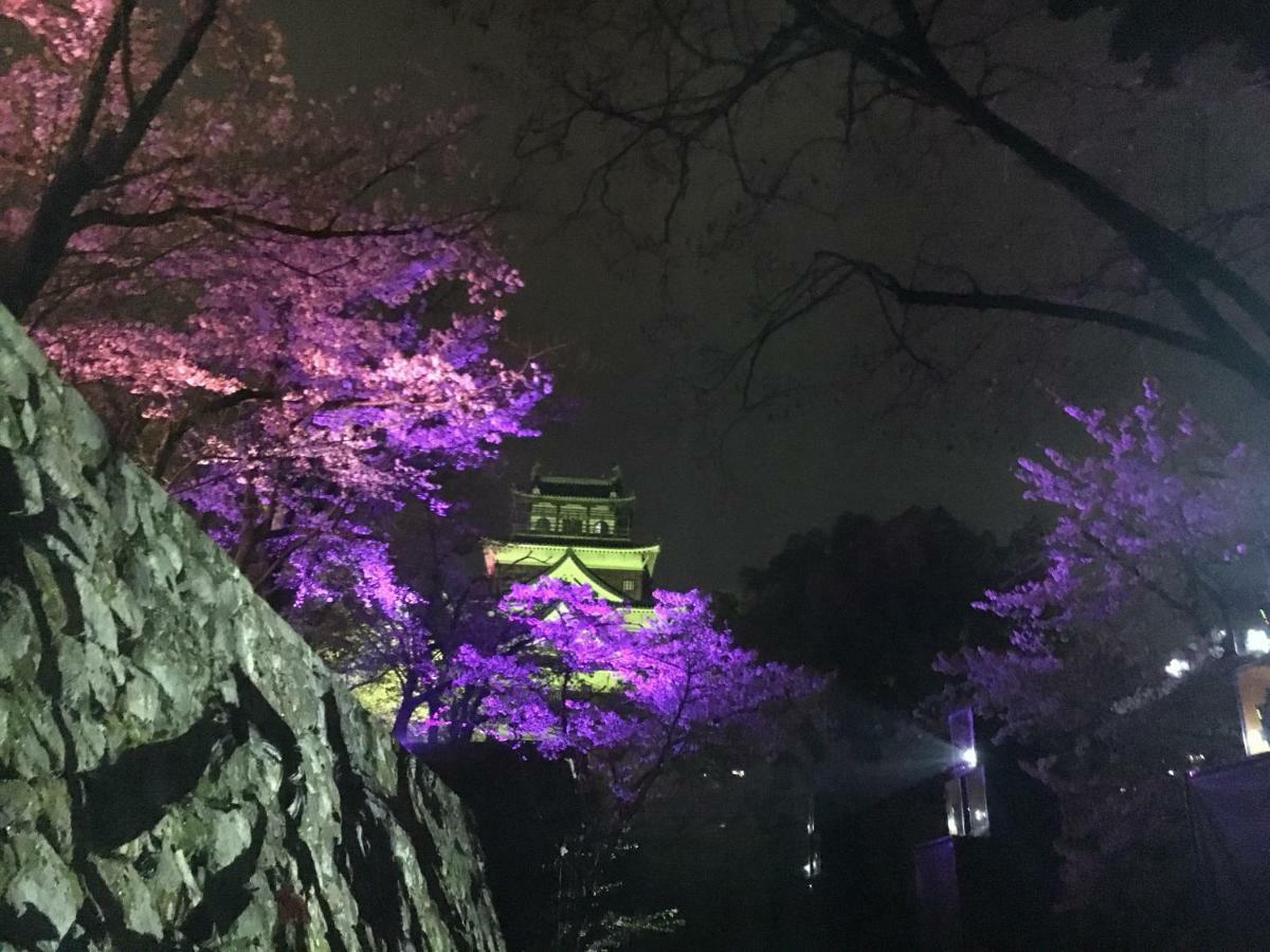 Апартаменты Luxes Hiroshima2030 ラクセス ヒロシマ2030 Экстерьер фото